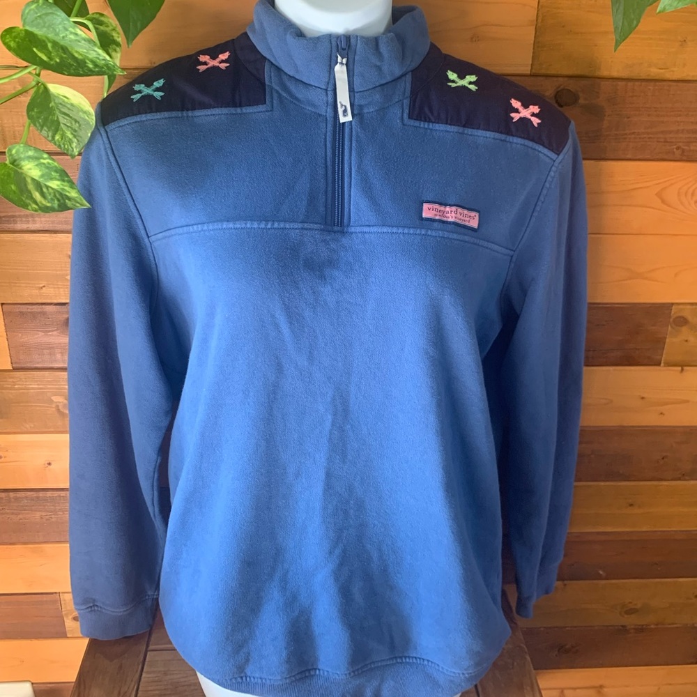 Vineyard vines top